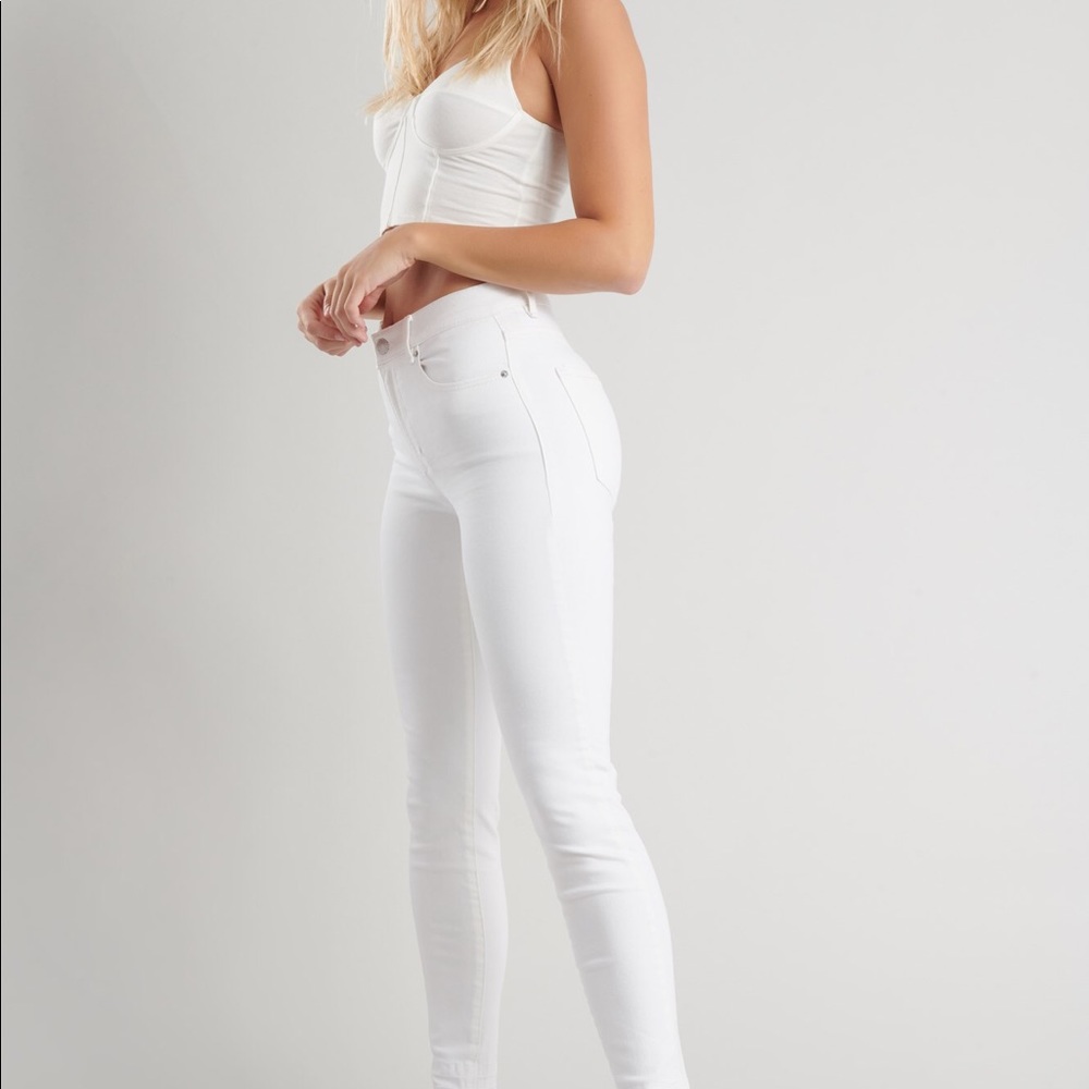 White jeggings